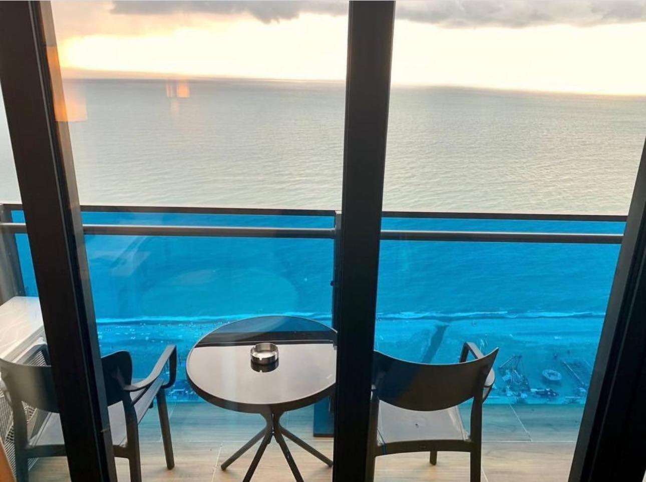 Luxury Panorama Sea View Apartment & Central באטומי מראה חיצוני תמונה